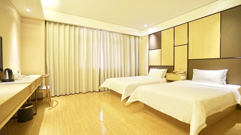 Ji Hotel Shanghai Oriental Pearl Tower Zewnętrze zdjęcie